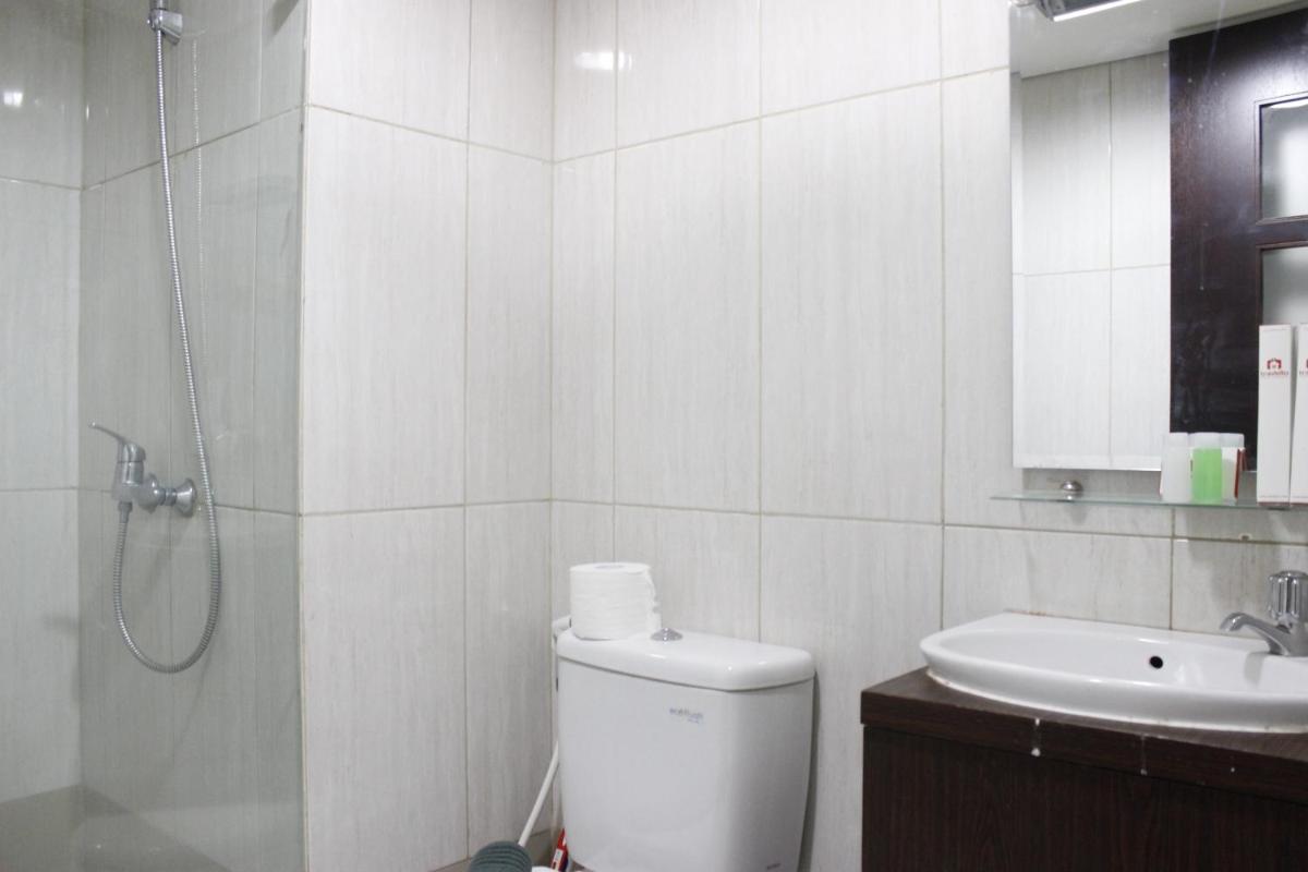Bright Studio @ Tamansari La Grande Apartment By Travelio - Housity