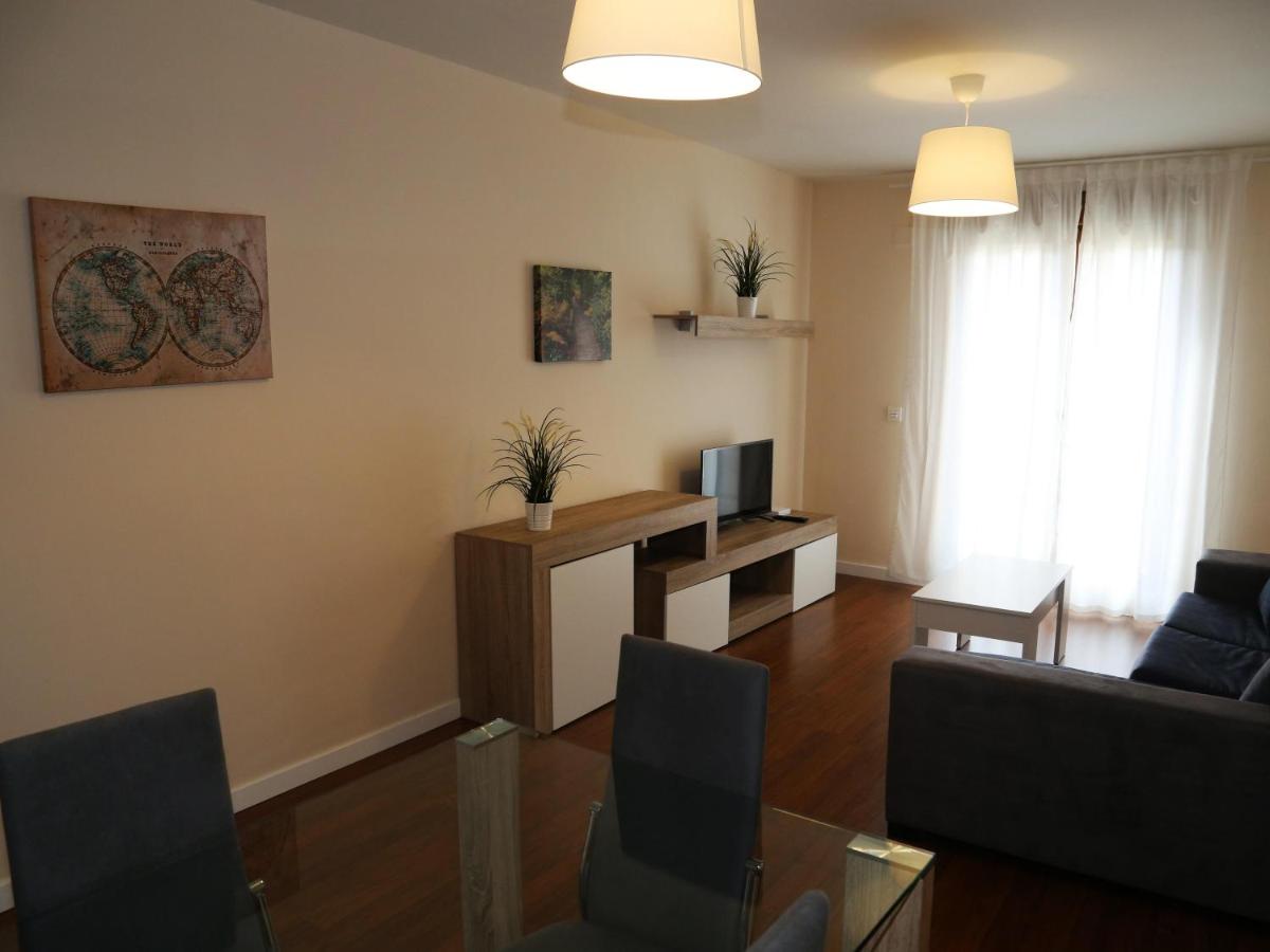 Apartamentos turisticos Puente Romano Portal 4 Bajo -A - Housity
