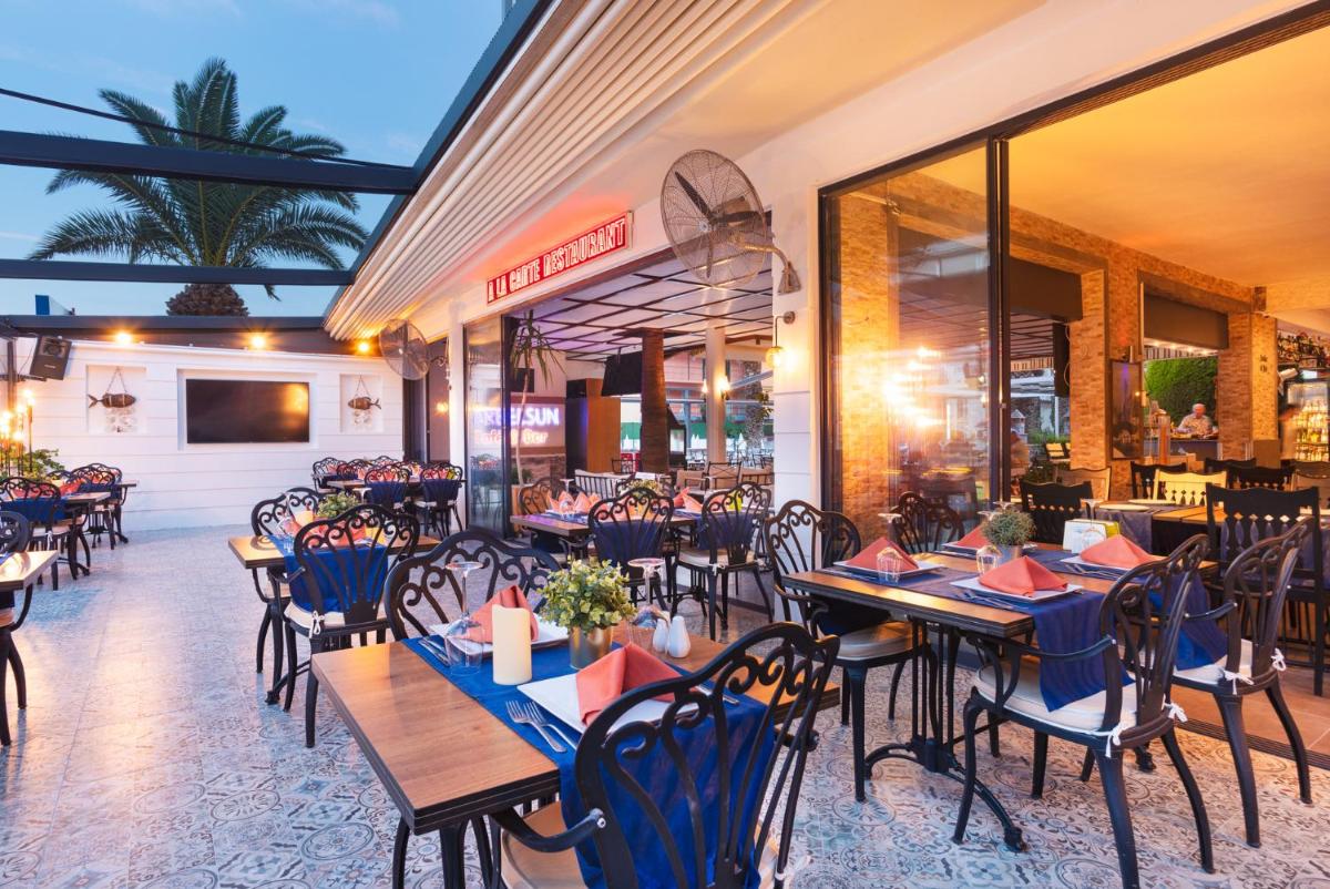 Hotel Karbel Sun - Housity