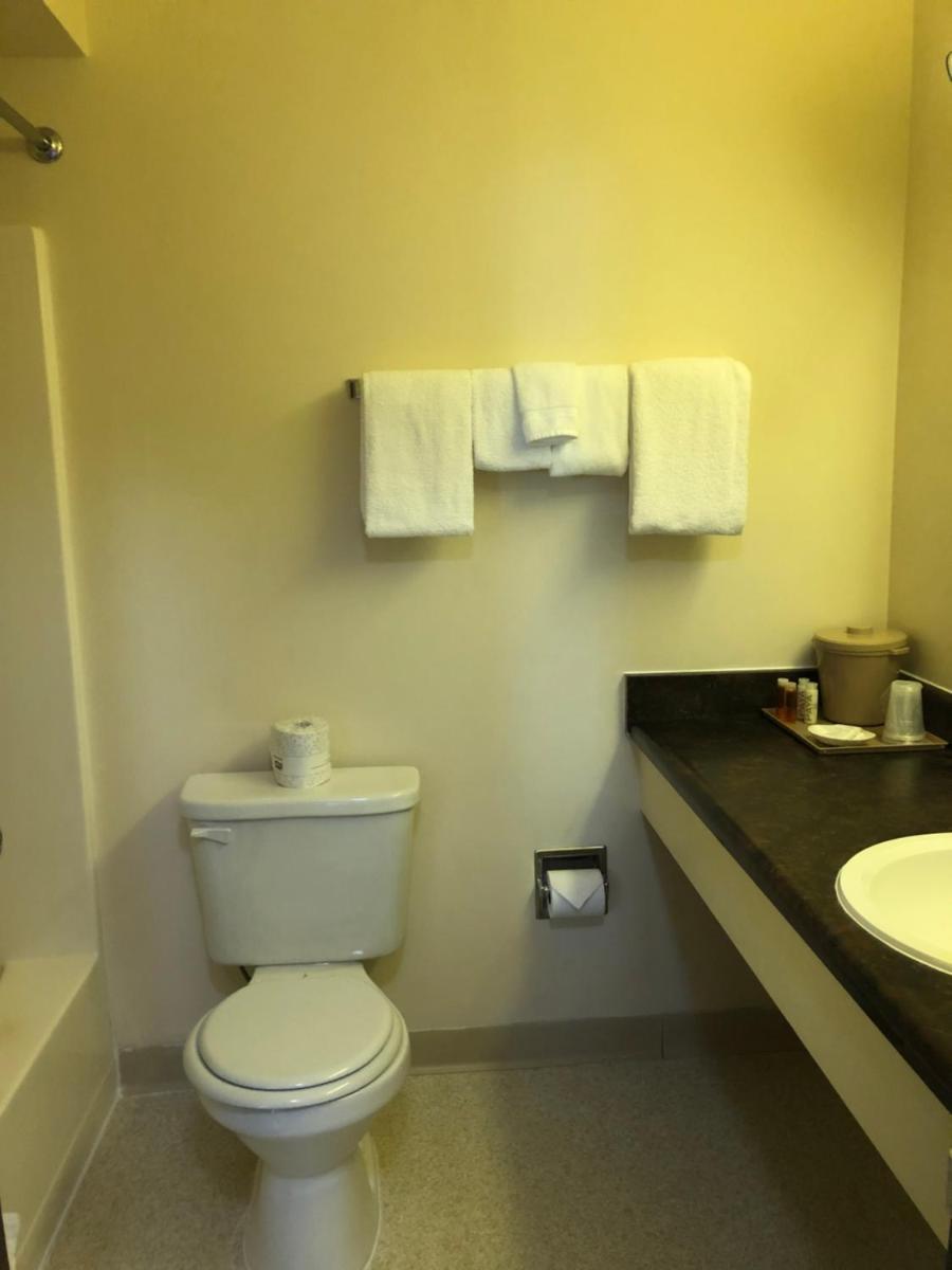 Glacier Hotel - Housity