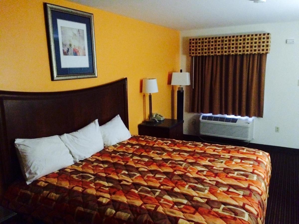 Plum Tree Inn - Housity