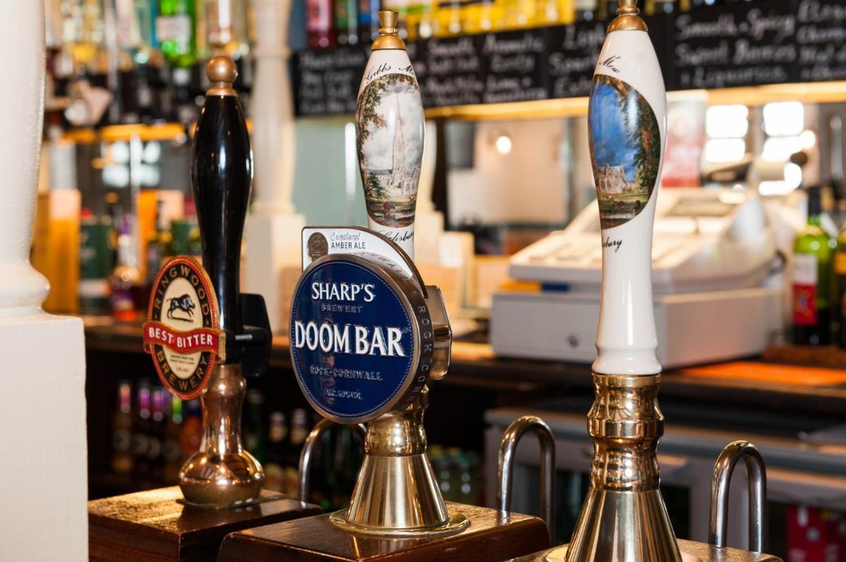 The Pulpit Inn - Housity