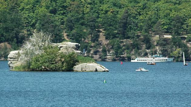 Chatky Pod Borným Máchovo jezero - Housity
