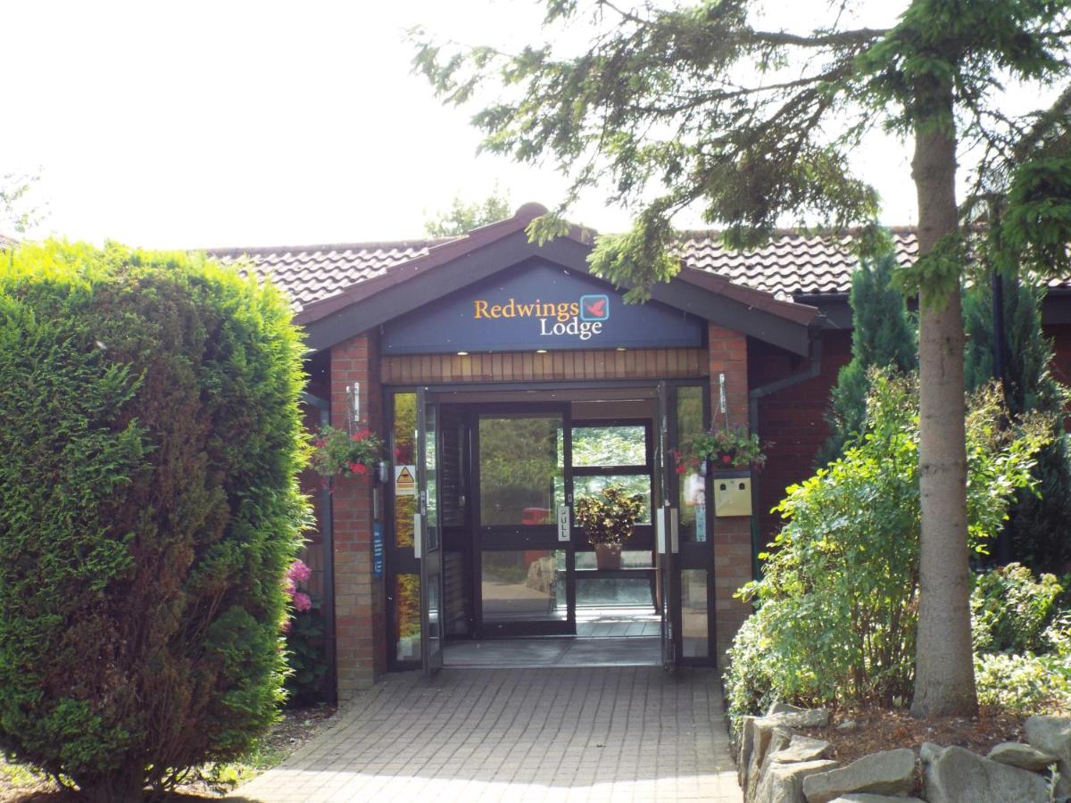 Redwings Lodge Dunstable - Housity