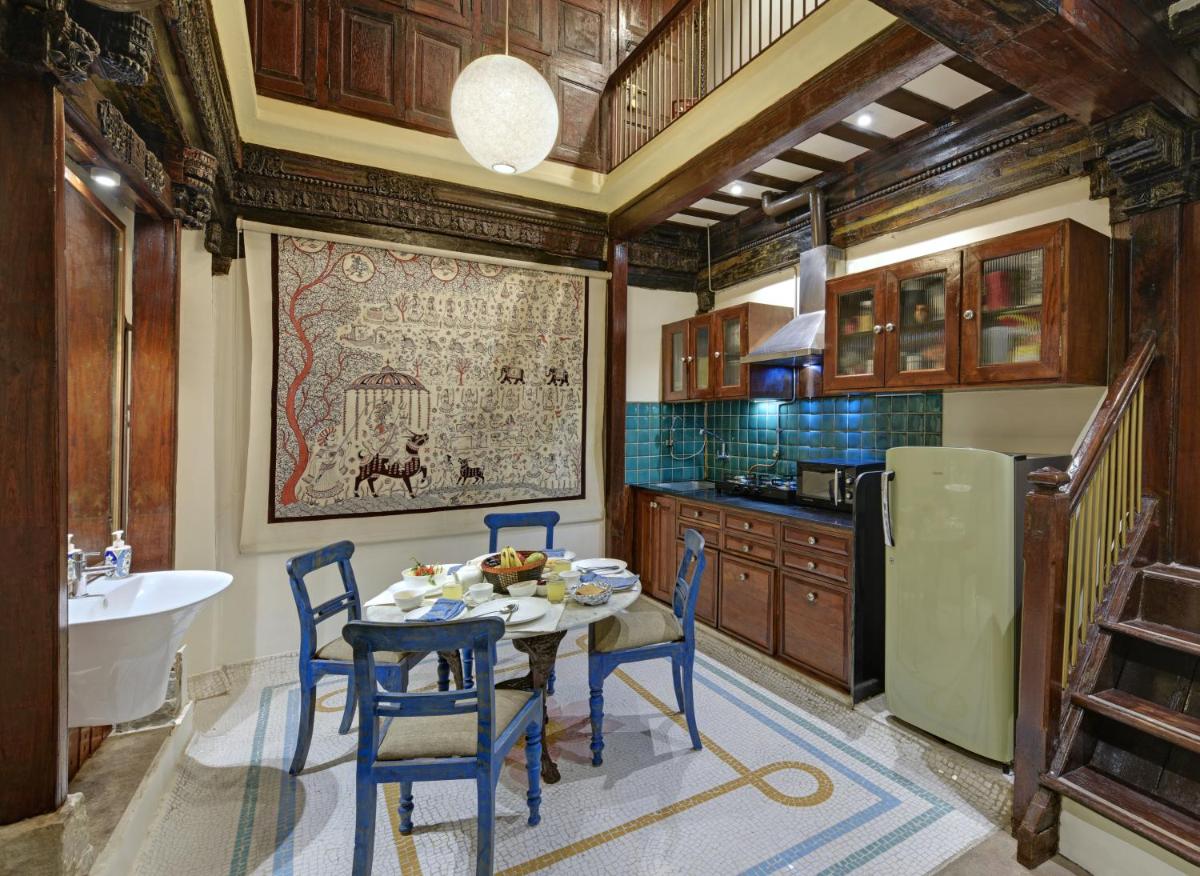 Dodhia Haveli - Hizvo