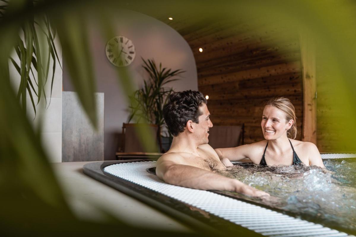Clients de l'établissement Logis Hotel & Spa Beau-Site