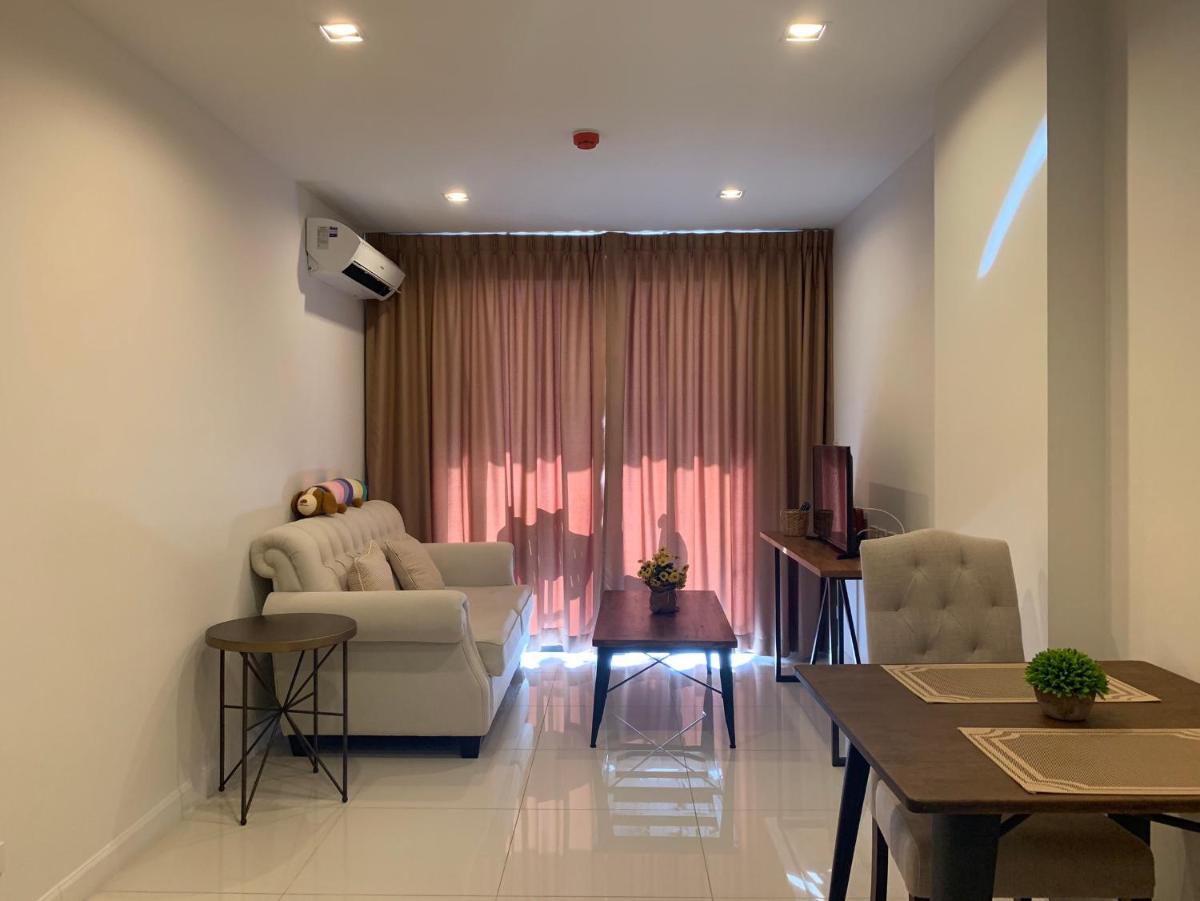 De Amber Pattaya by ME - Housity