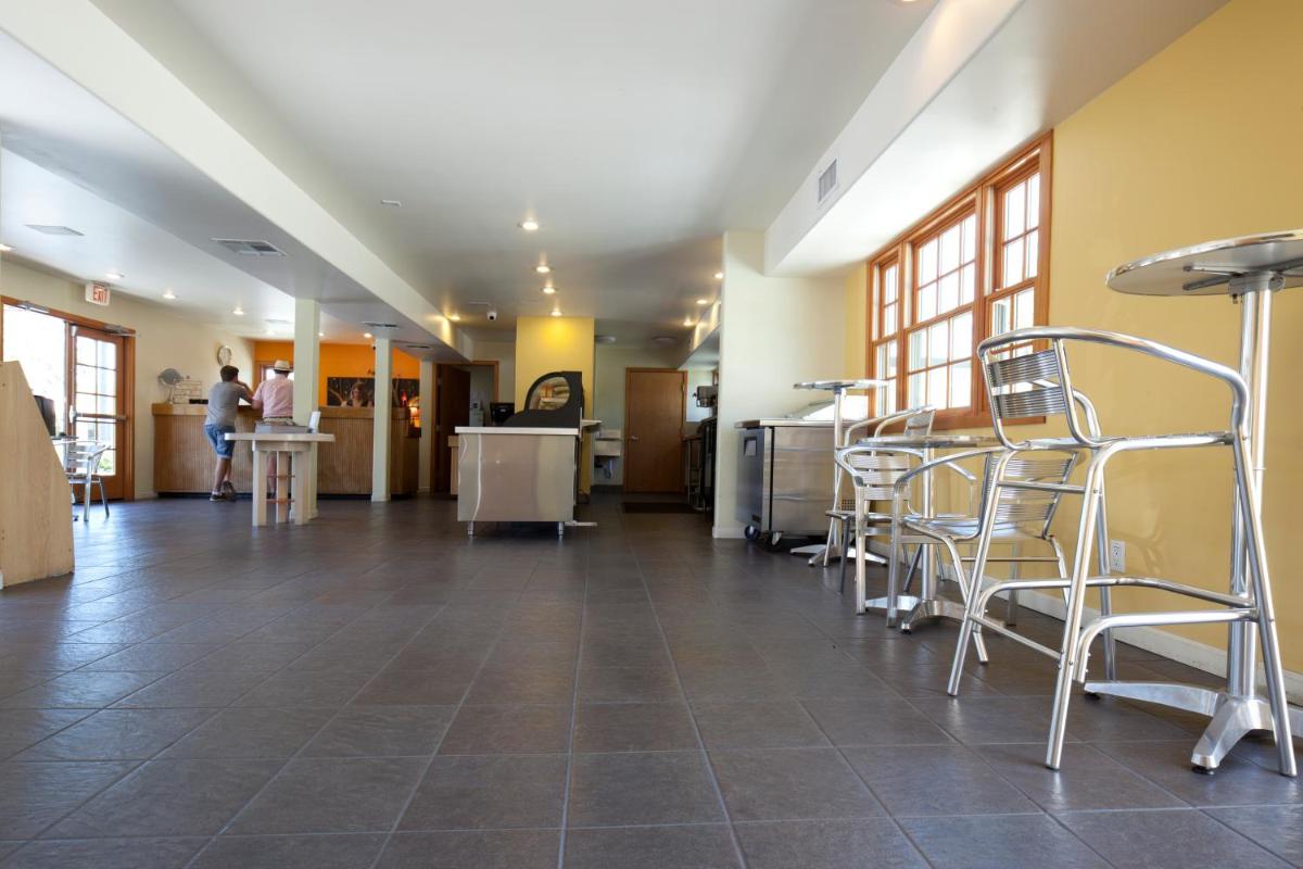 Orange Tree Inn - Housity