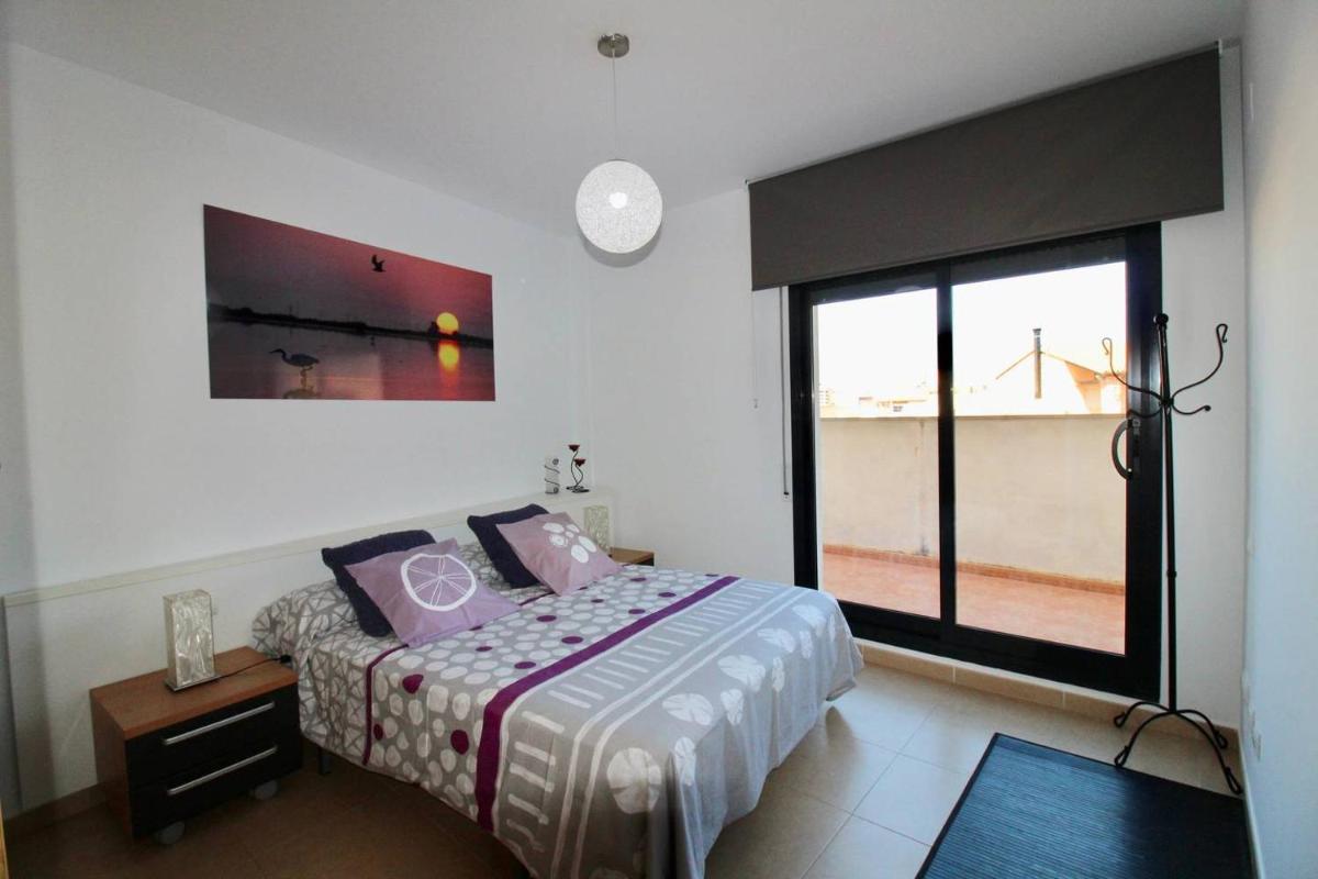 Delta Ebre terraza. A 950 m de L'Ebre, WIFI. Locamar Appt Paula - Housity