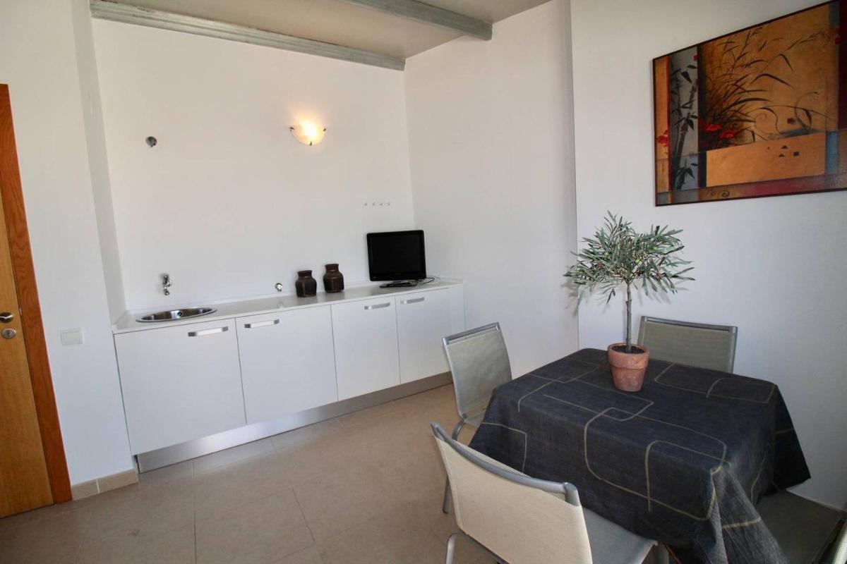 Delta Ebre terraza. A 950 m de L'Ebre, WIFI. Locamar Appt Paula - Housity