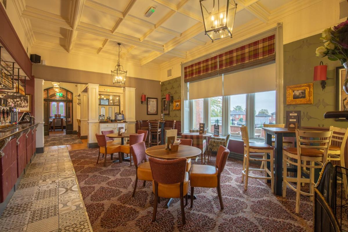 Woodthorpe Hotel - Housity