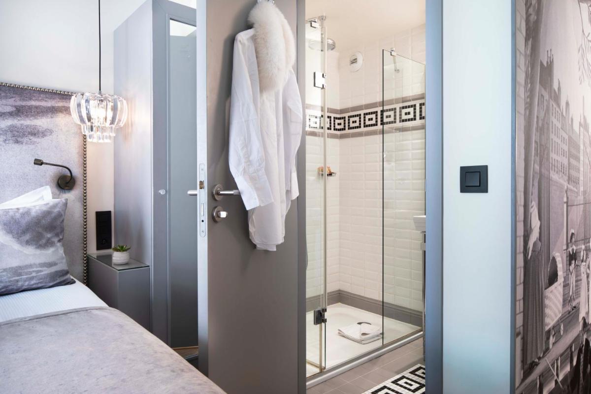 Salle de bains dans l'établissement Hotel Monsieur & Spa