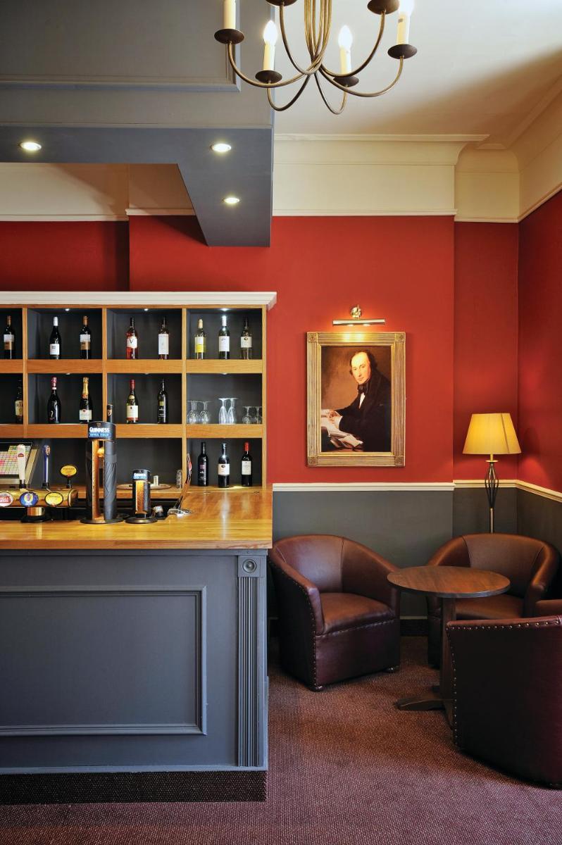Royal Hotel - Housity
