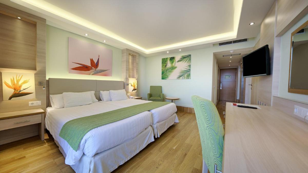 Cama o camas de una habitación en Bull Costa Canaria & SPA - Only Adults
