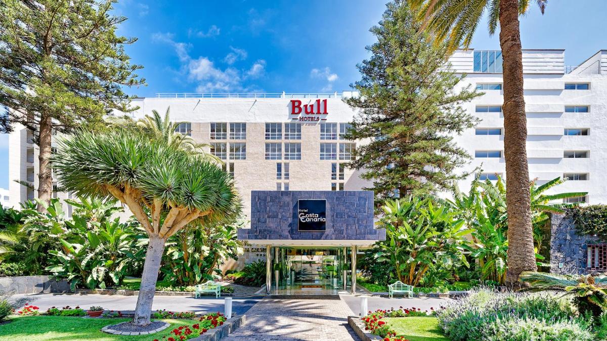 Jardín al aire libre en Bull Costa Canaria & SPA - Only Adults
