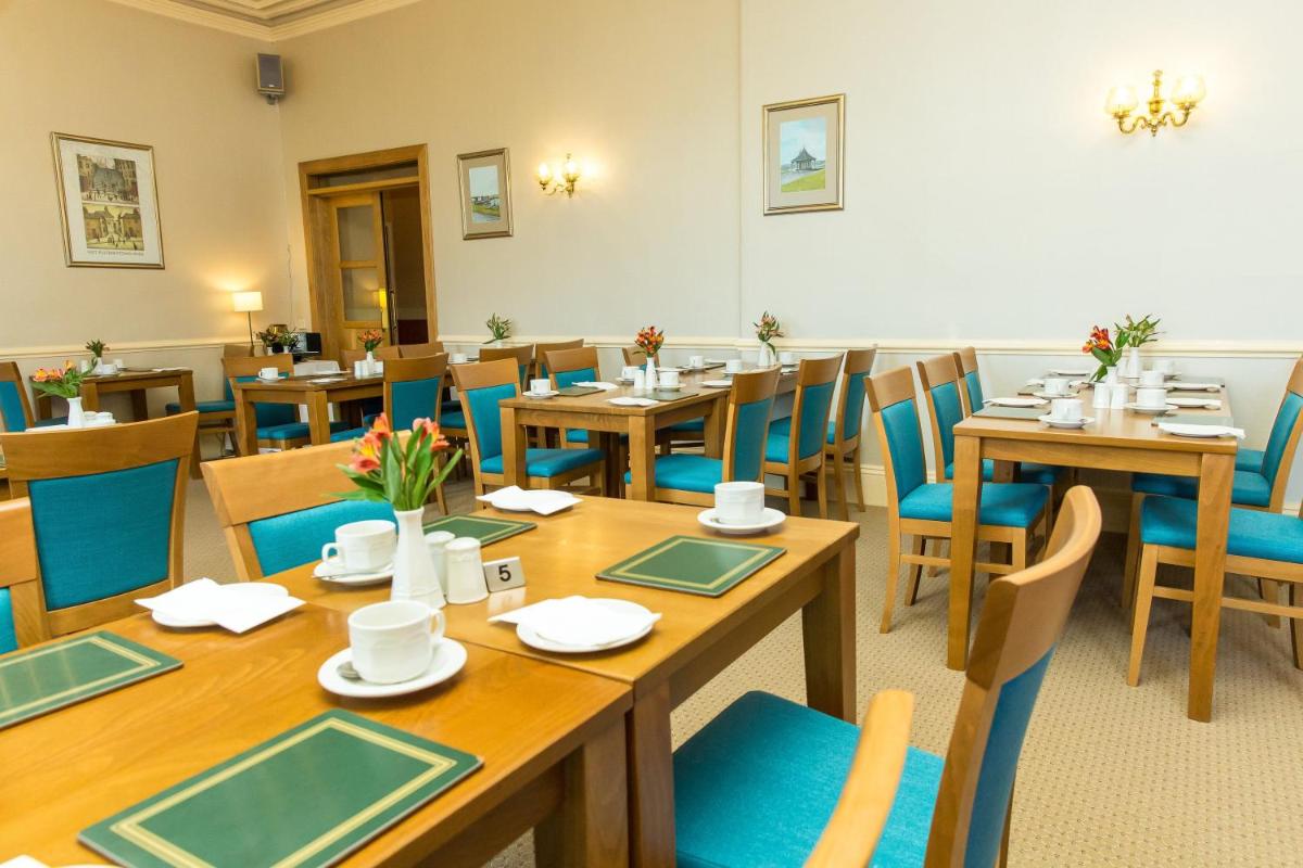 Mackays Hotel - Housity