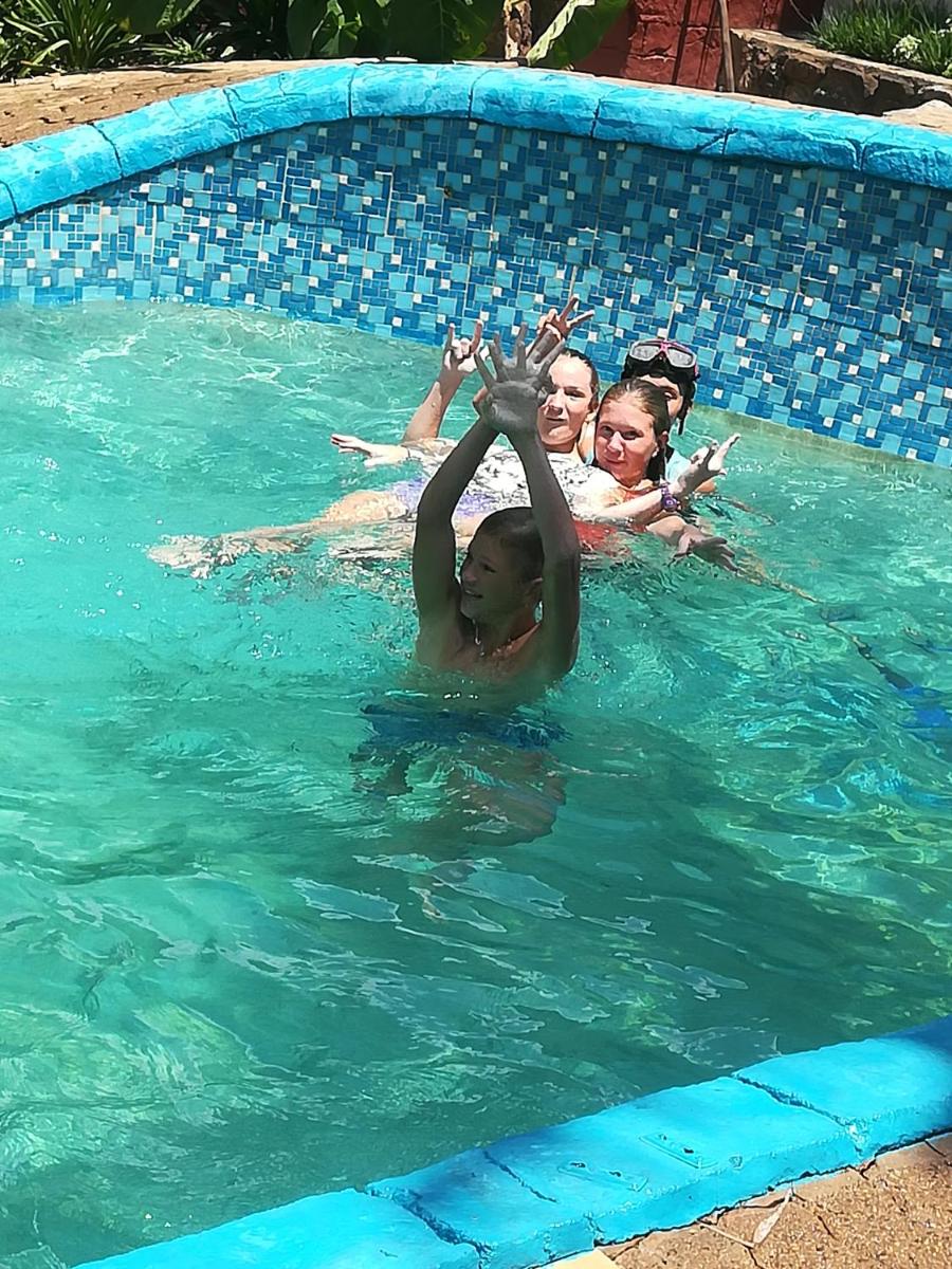 Mac Malone's - Housity