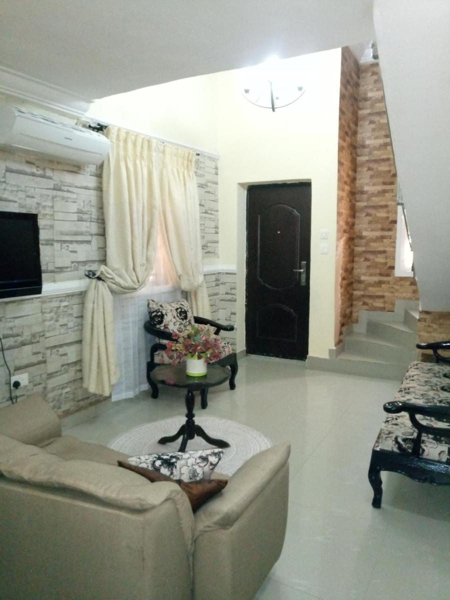 KH Lodge Abuja - Housity