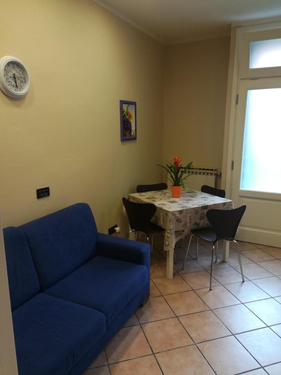 Montorfano Road - Housity