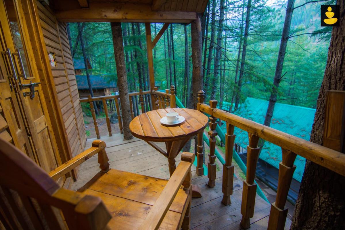 LivingStone Ojuven Treehouses - Housity