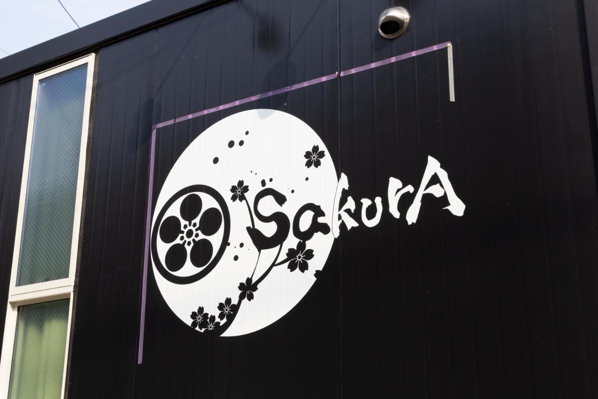 SakurA - Housity