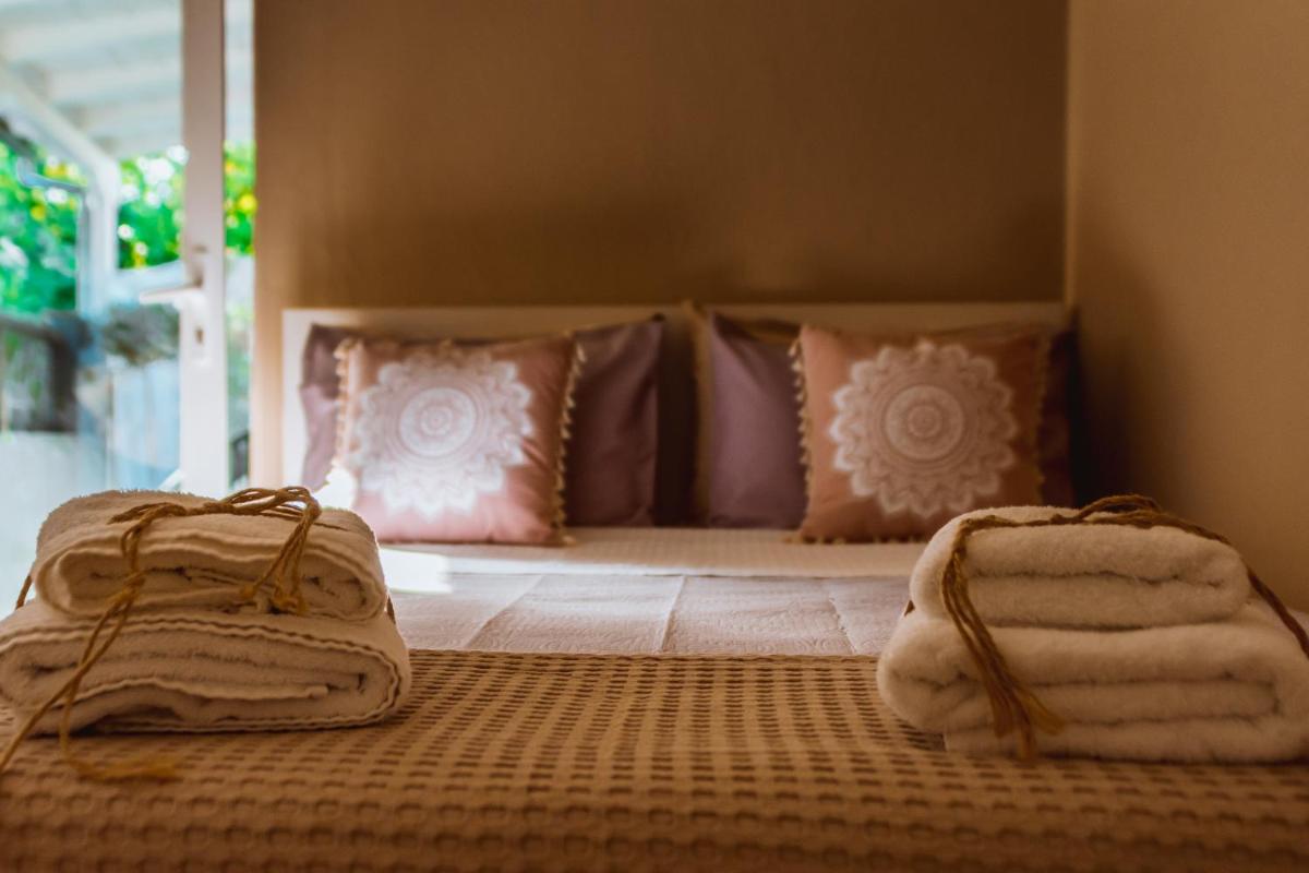Meni Sweet Luxury Home - Housity