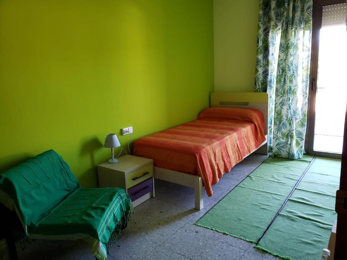 Can Julia - Housity