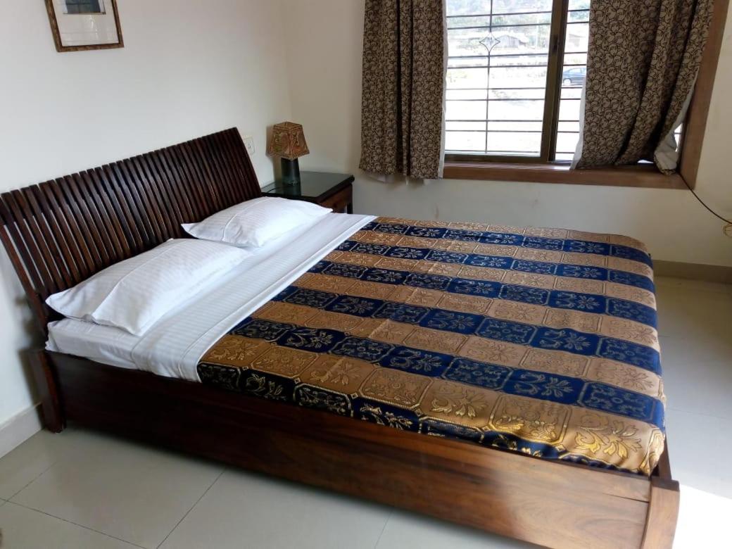 Hills Trains And Mist, Mountain View Villa with Pool, Lonavala - Housity