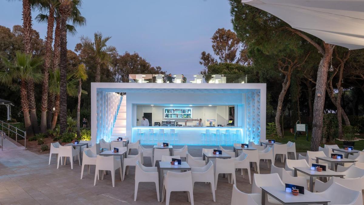 Piscina en o cerca de TUI Blue Isla Cristina Palace - Adults Recommended