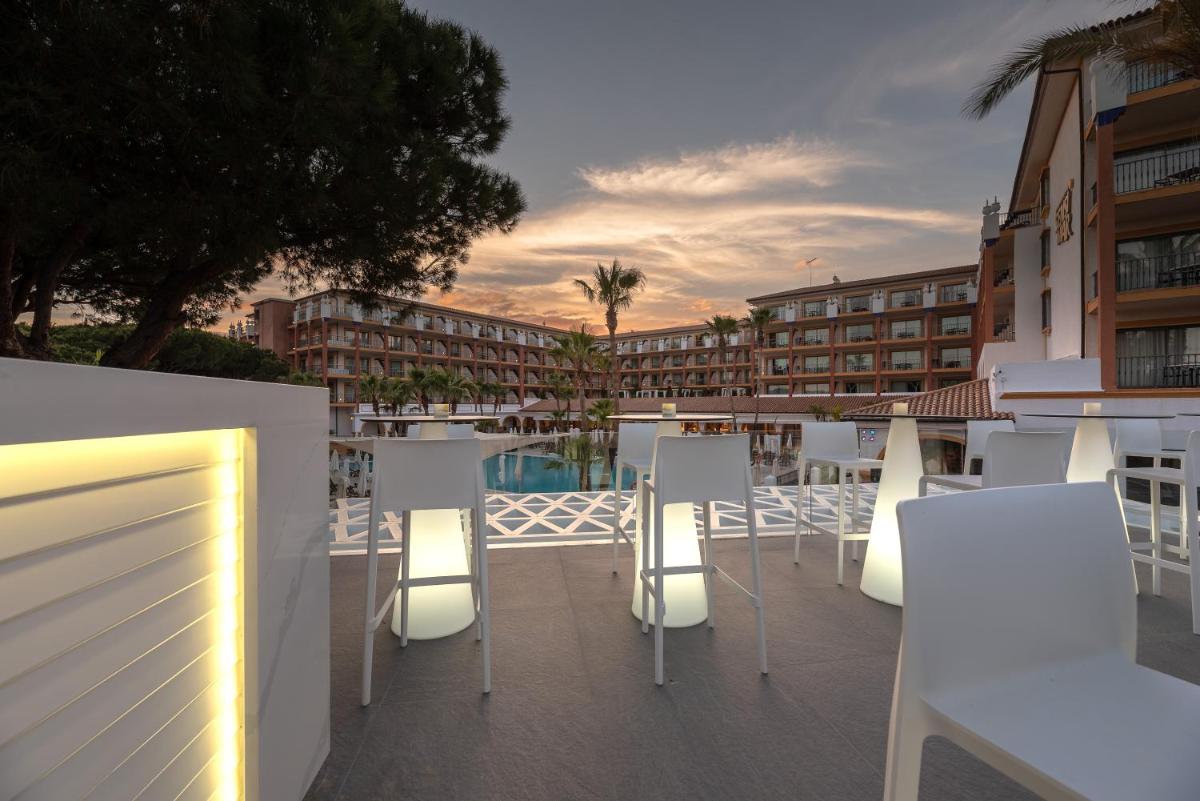 Un balcón o terraza de TUI Blue Isla Cristina Palace - Adults Recommended