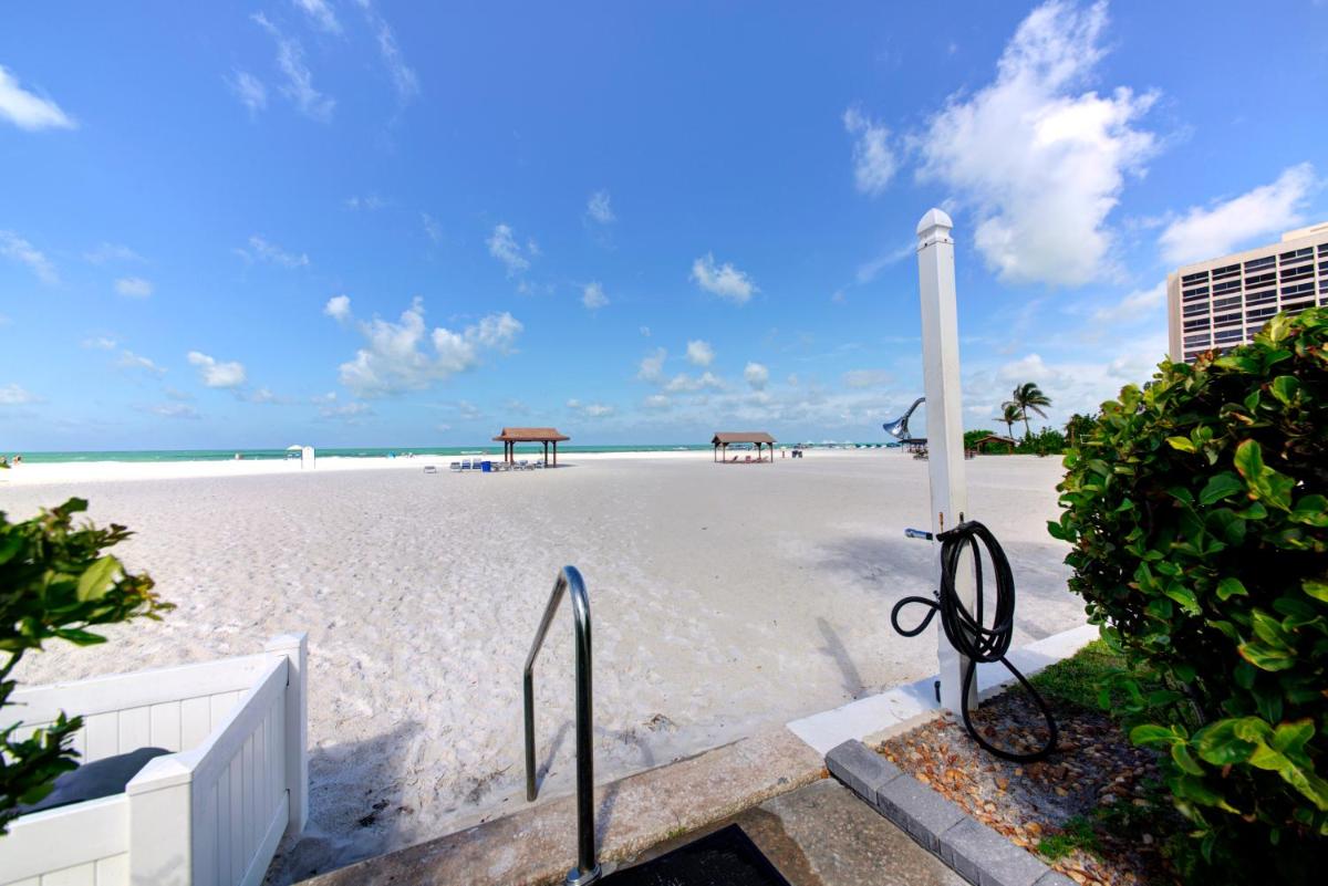 Beautiful property on Siesta Key - Housity