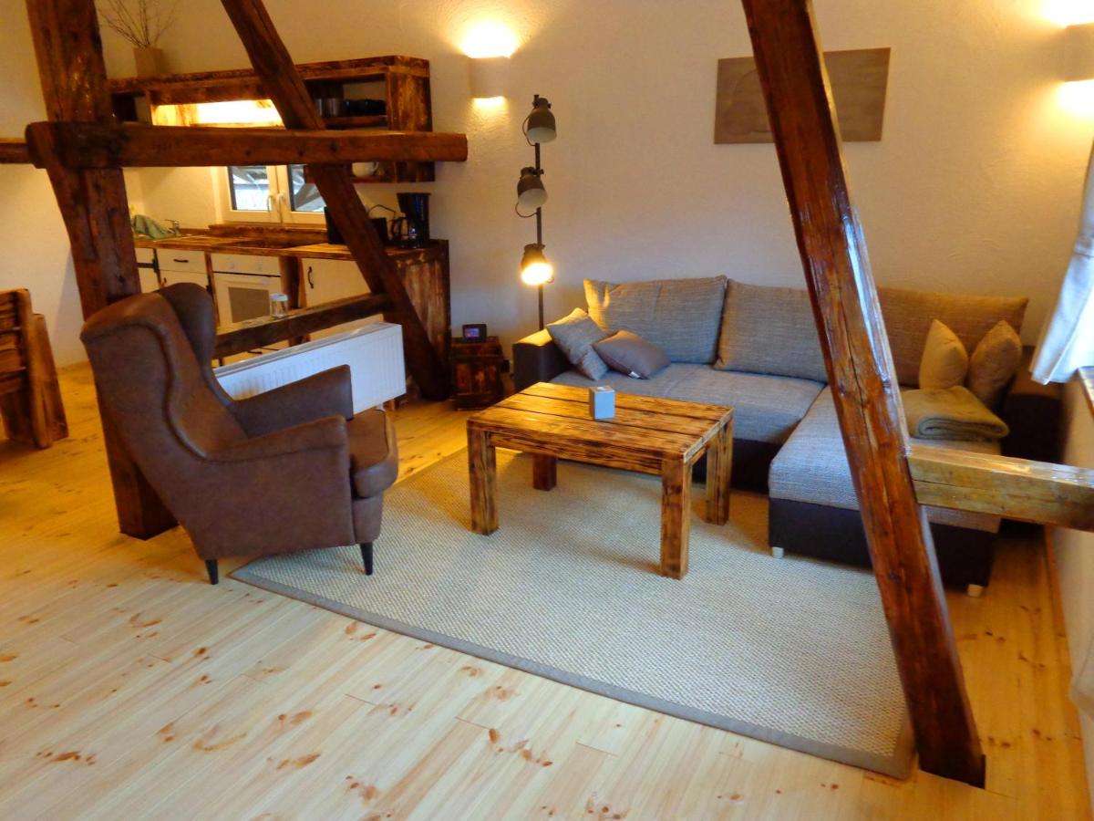 Rauszeit-Balje - Housity