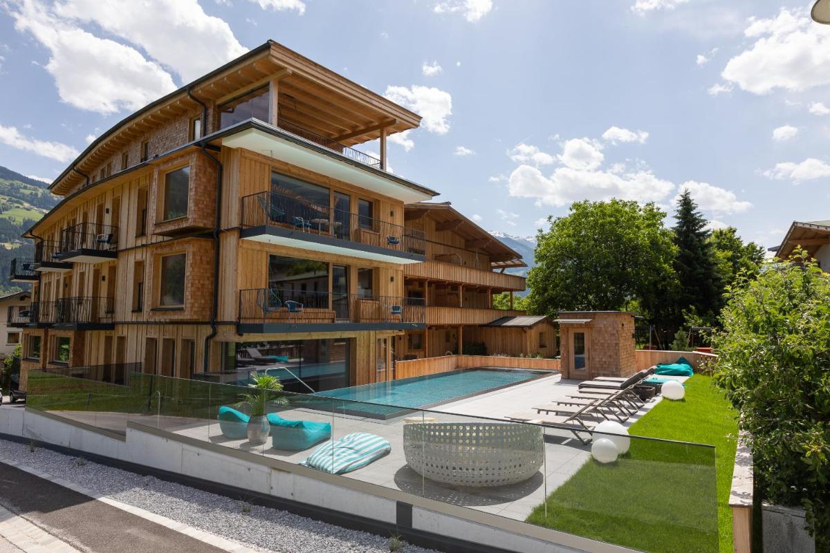 Appartement Zillertal Klee mit Restaurant KleemenTine - Housity