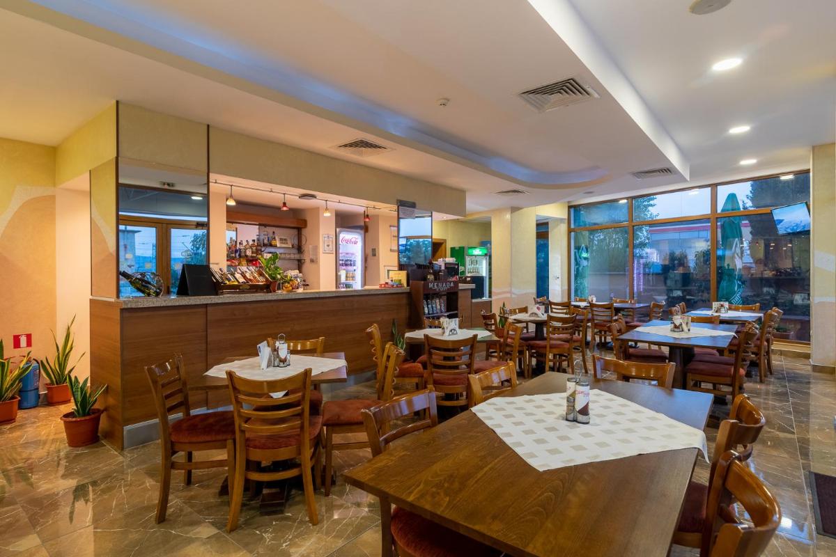 Suitetrails - Adamo Hotel