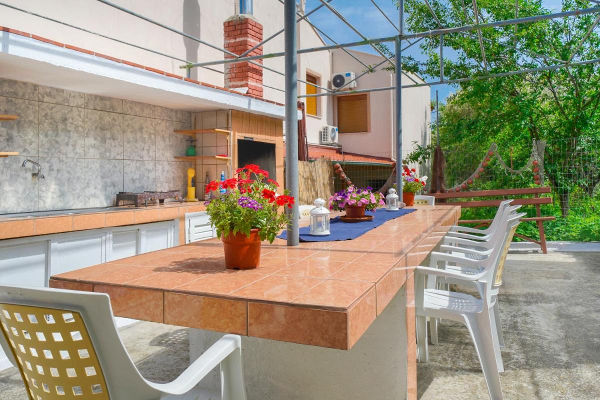 Vaitsa House - Housity