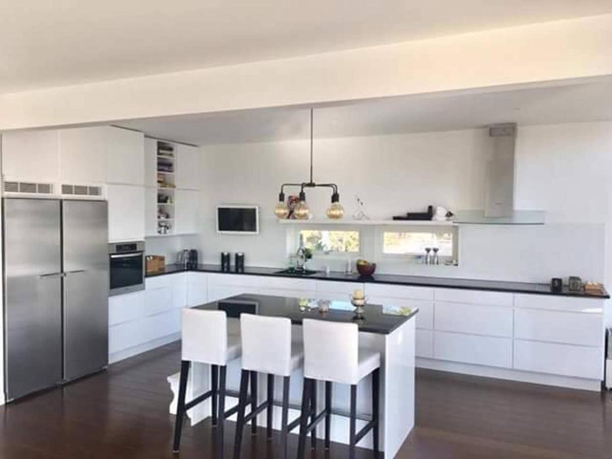 Topnotch House In The Most Fashionable Surrounding - Housity