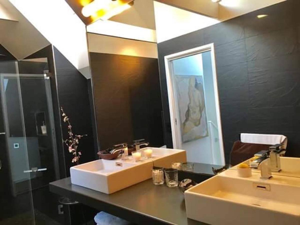 Topnotch House In The Most Fashionable Surrounding - Housity
