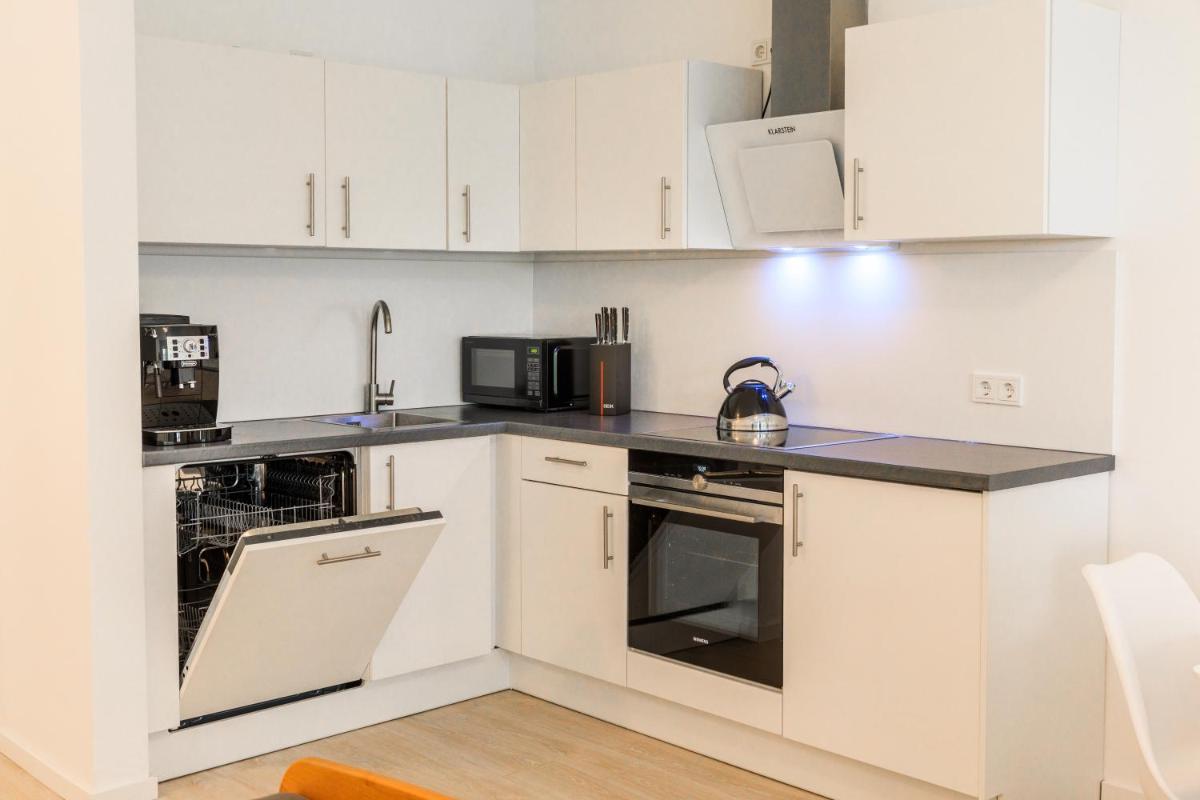 Studio apartment - terrace, private parking place - Hizvo