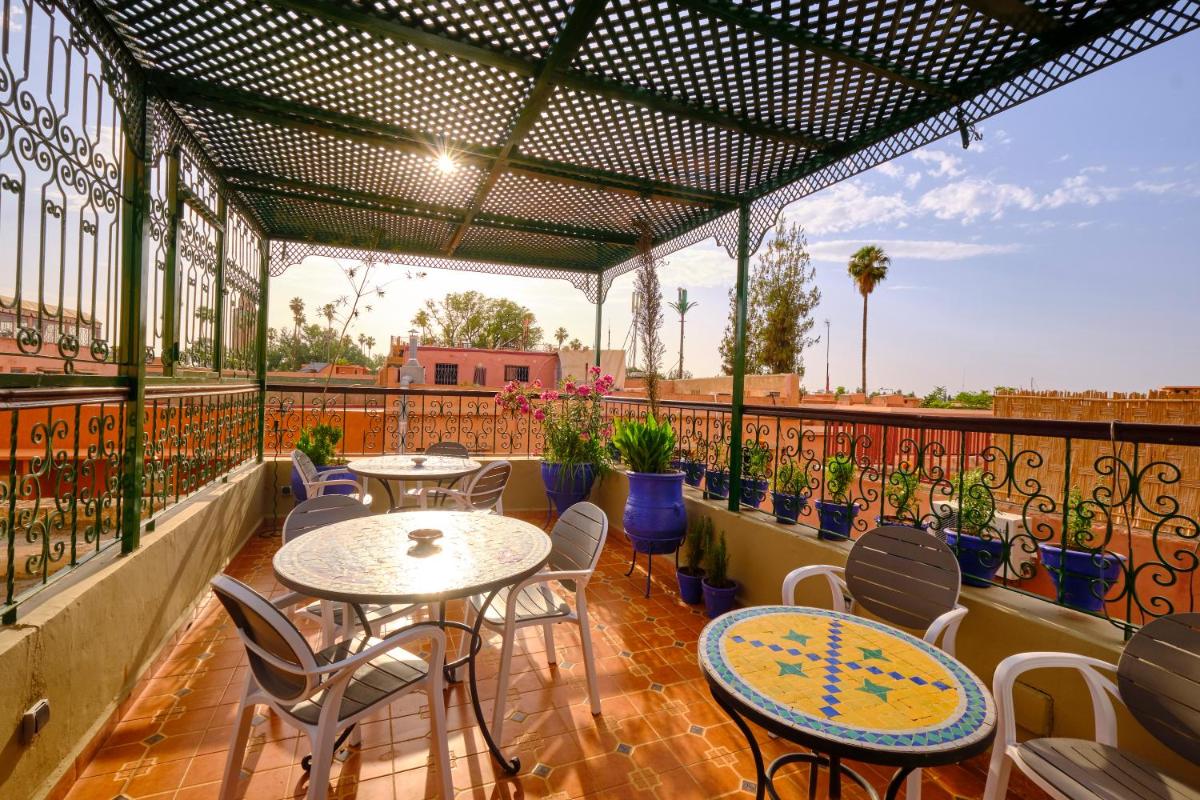 Hotel Central Palace - Housity