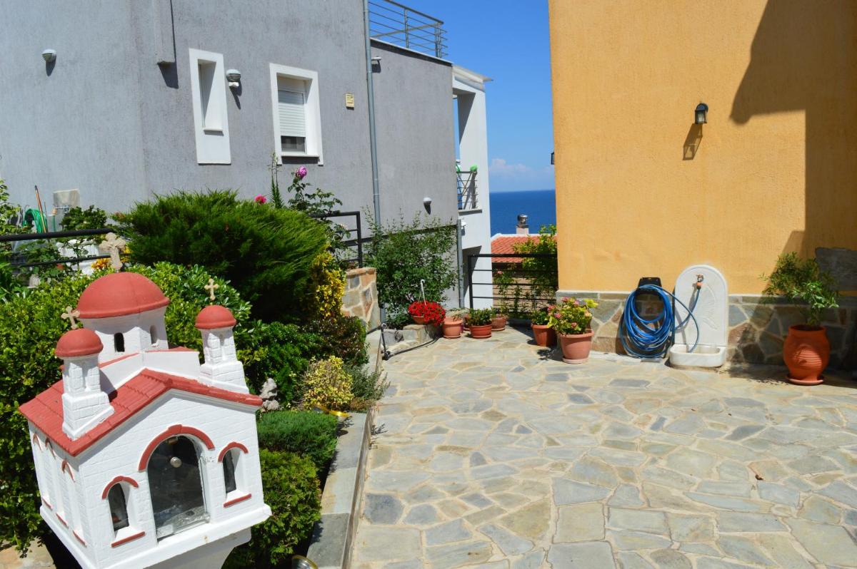 Suitetrails - La Veranda Apartment