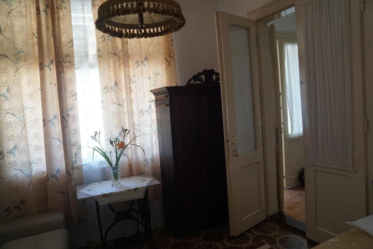 Somborski salas - strogi centar - Housity