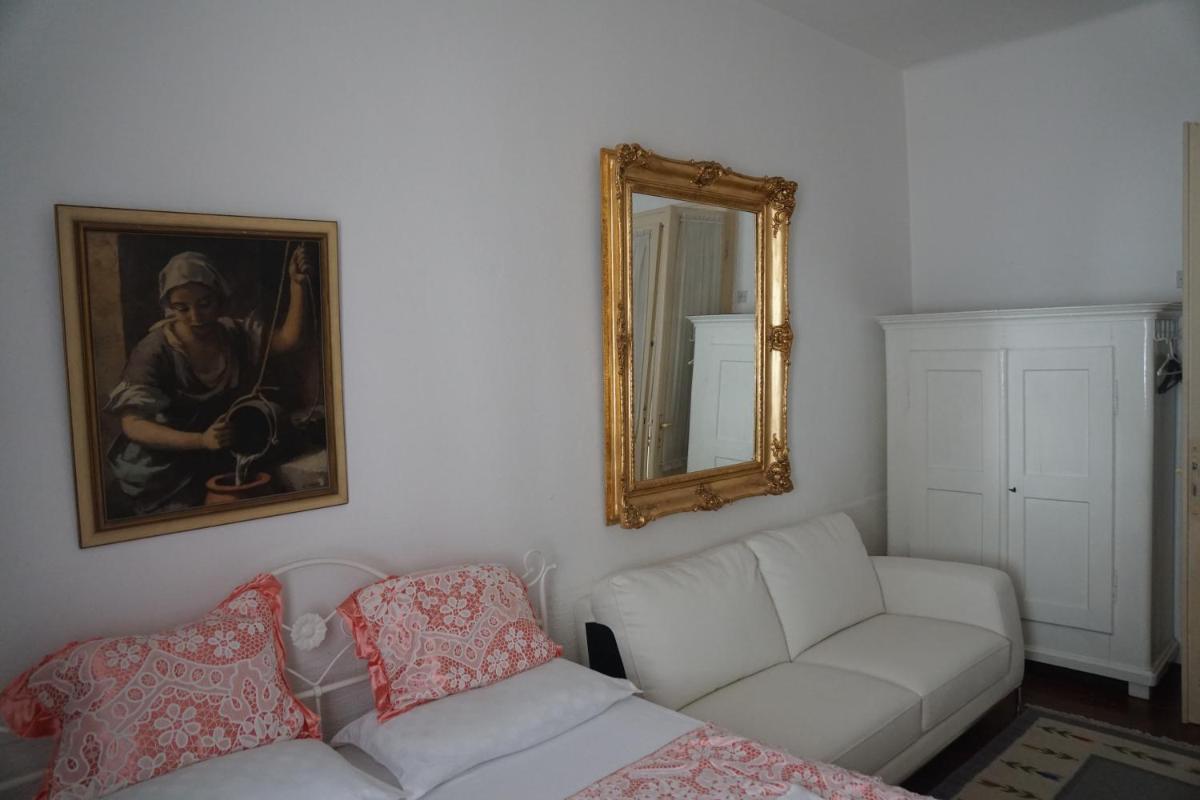 Somborski salas - strogi centar - Housity