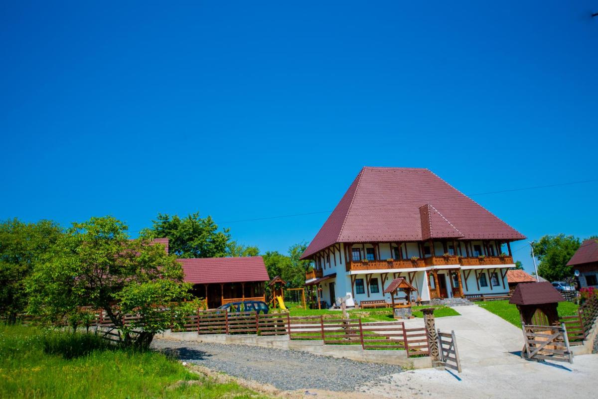 Pensiunea Agroturistica Raluca - Housity