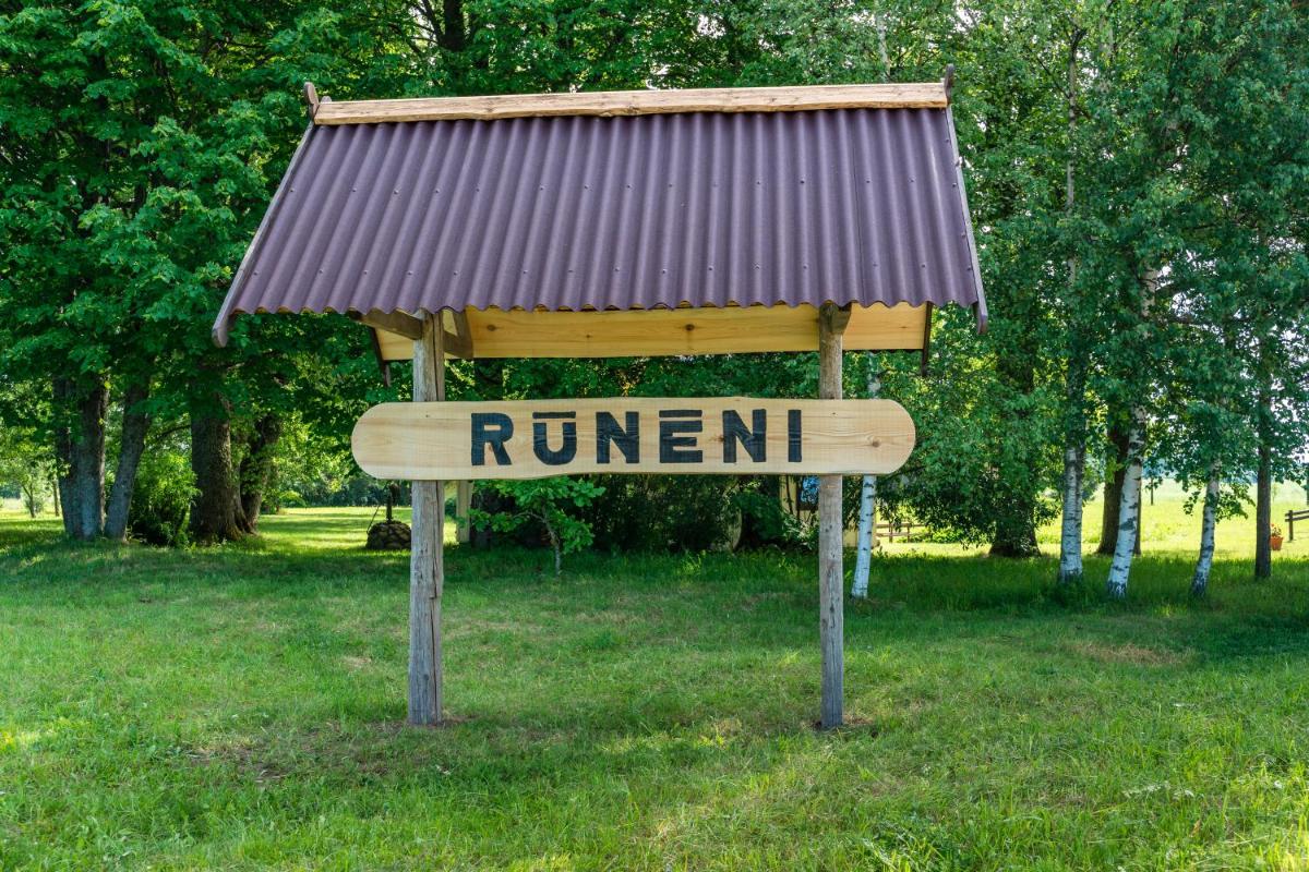 Rūnēnu tējas namiņš - Housity