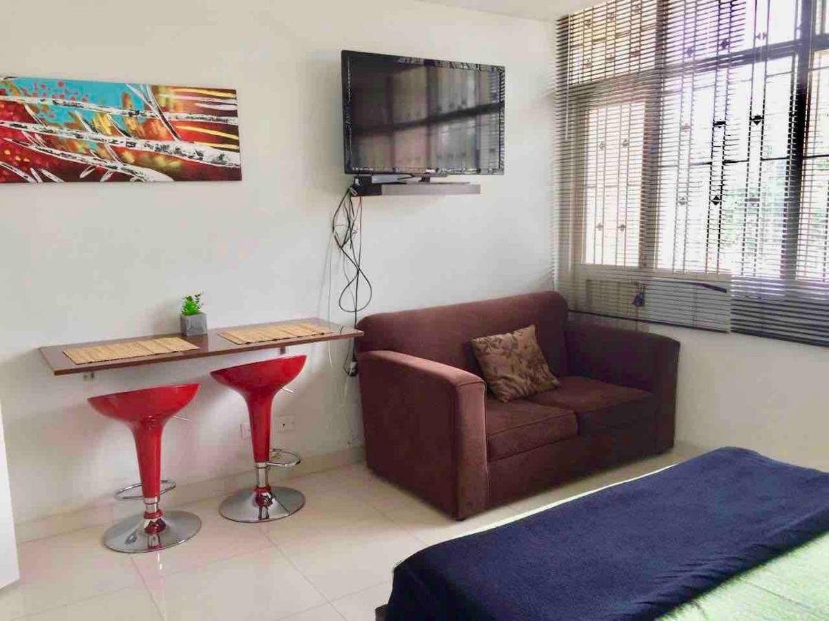Suitetrails - SPACIOUS STUDIO CENTRAL LOCATION (201)