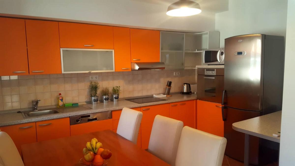 Apartment Greenhouse - Housity