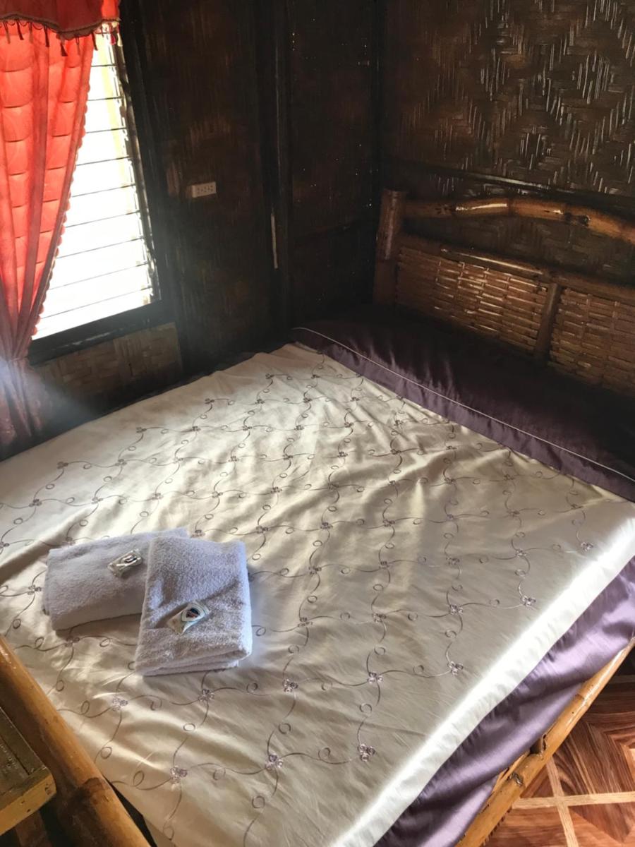 Suitetrails - Taylors Country Home by Taylors Travellers Inn- The Native Cottage