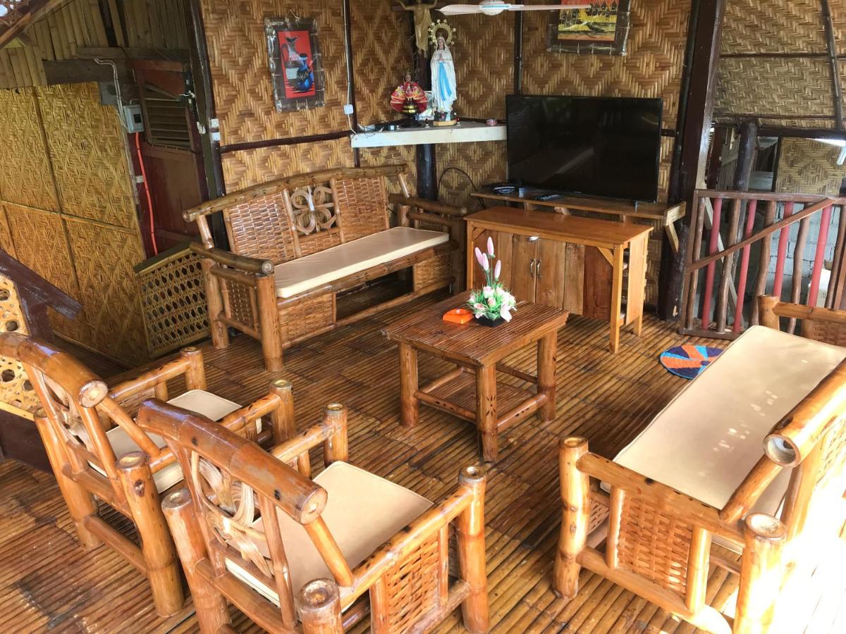Taylors Country Home by Taylors Travellers Inn- The Native Cottage - Housity