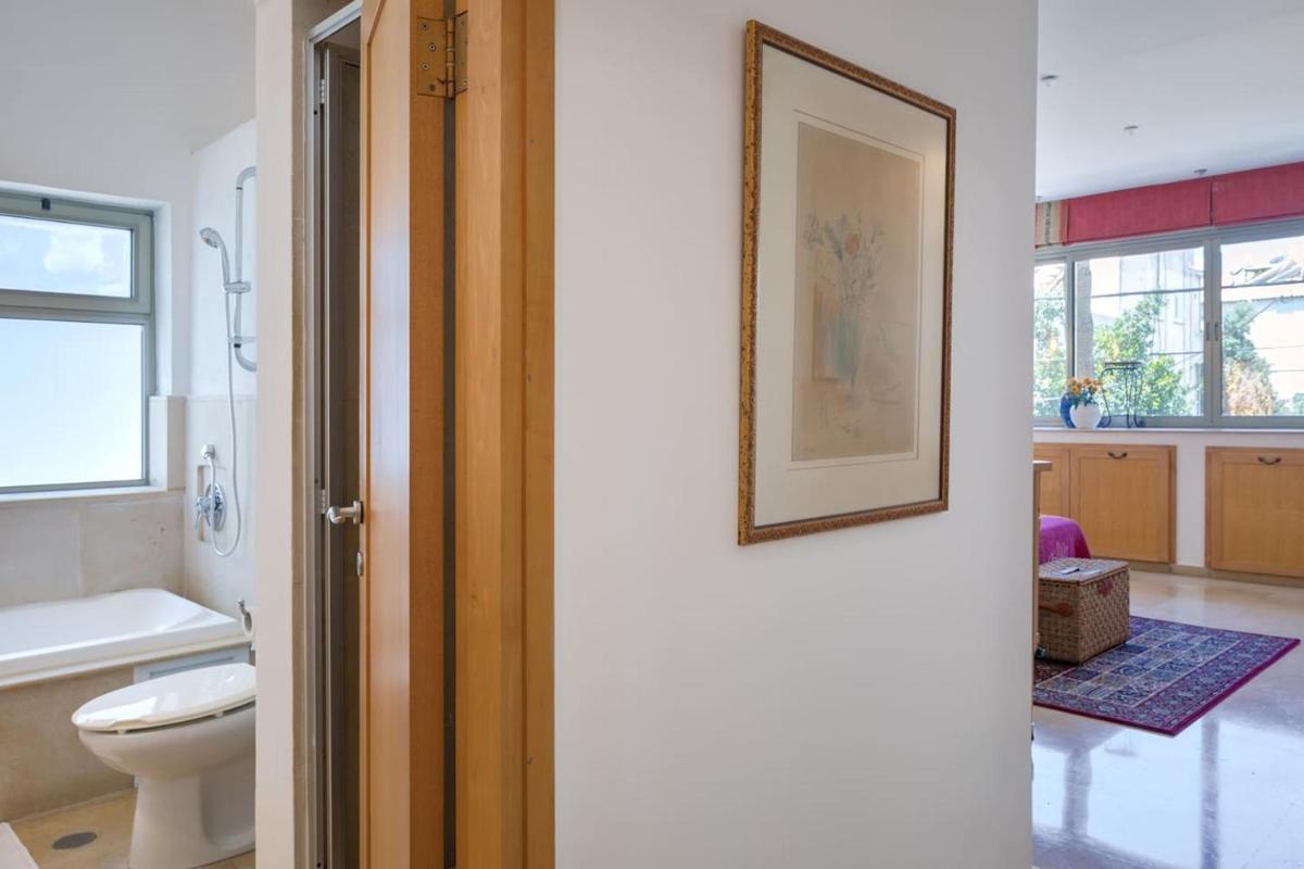 Spacious Tel Aviv Dream House - Housity