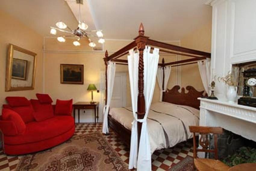Chateau de Vaugrignon - Beer Spa - Housity